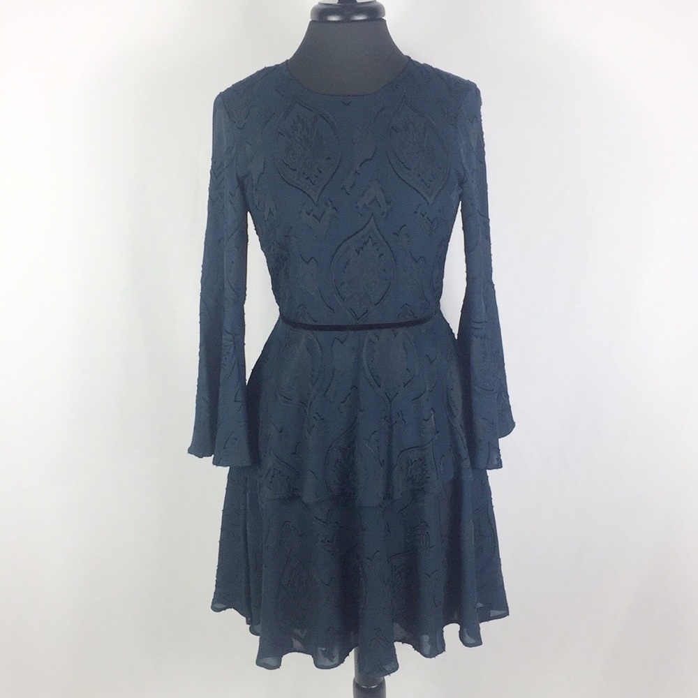 Vince Camuto Long Sleeve Dress- Size 4